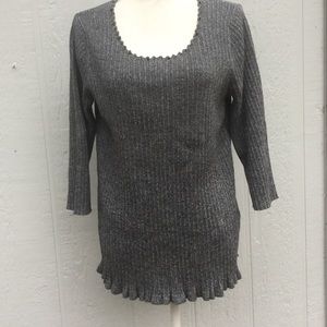 Long sleeve knit top